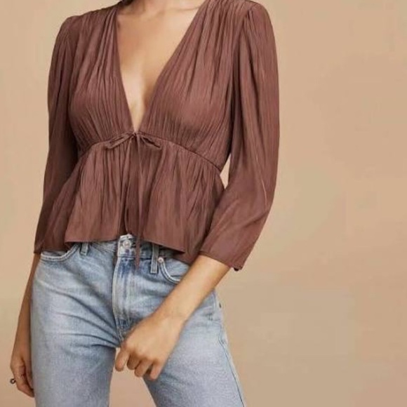 Aritzia Tops - Aritzia Wilfred Shanina Pleated Tied Front Blouse